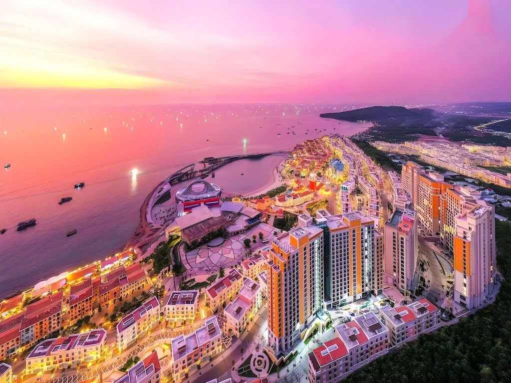 Tầm nhìn độc bản The Sunset